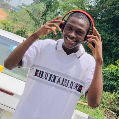 Tomzy005's tweet photo. #NewProfilePic https://t.co/YtKUHw1xYO