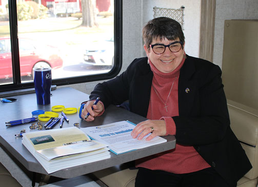 Sister Betsy Van Deusen, CSJ, named new CEO of Catholic Charities of the Diocese of Albany. 
evangelist.org/Content/More-t…
@AlbanyDiocese <a href="/AlbBishopEd/">Bishop Ed</a> <a href="/RCDASchools/">RCDA Schools</a> <a href="/NYSCatholicConf/">NYS Catholic Conference</a> <a href="/CC_Albany/">CC Albany</a> <a href="/csjalbany/">CSJs of Albany</a> @PeaceJustice1 <a href="/RCDAmultimedia/">RCDA Multimedia</a> <a href="/RCDALife/">Diocese of Albany Respect Life</a>