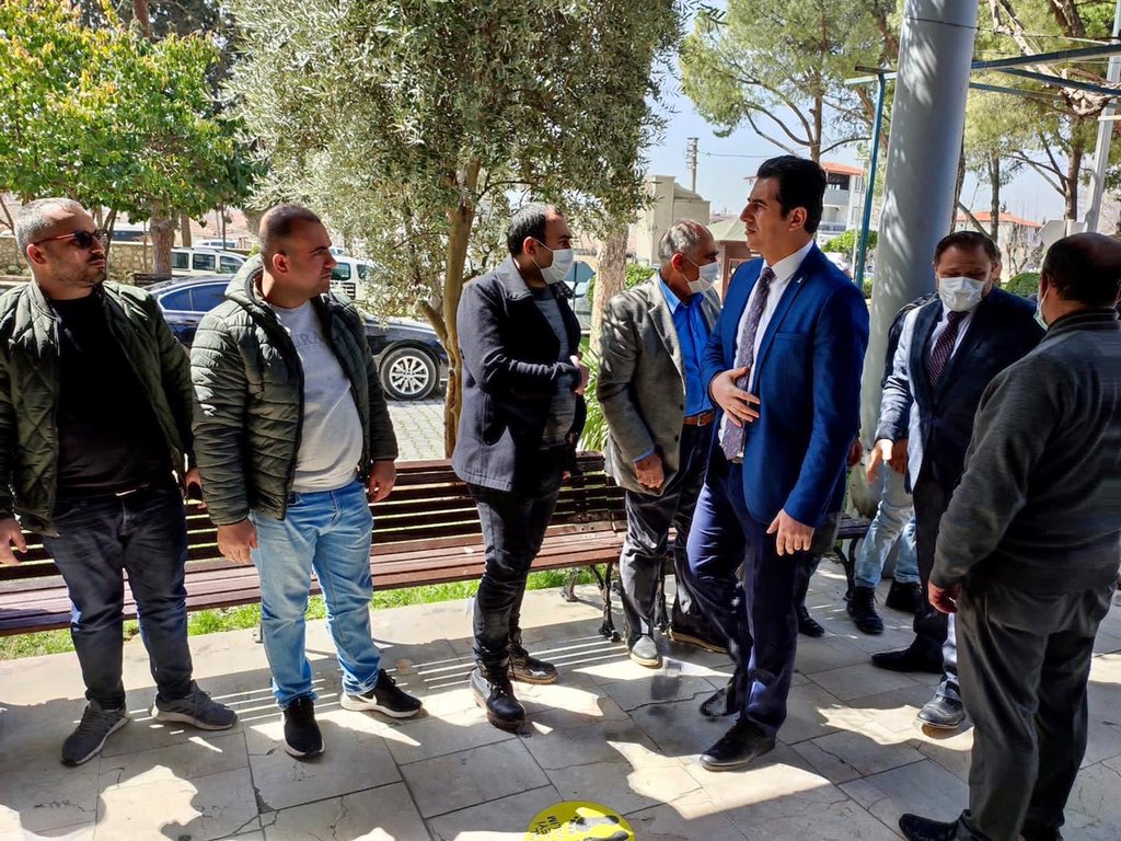 akpartidenizli's tweet photo. İl Başkanımız Sayın Yücel Güngör, Dadaşlar Derneği eski başkanı Lütfi Ağdaş’ın cenaze törenine katılarak son yolculuğuna uğurladı.

Ailesine ve sevenlerine başsağlığı diliyoruz. Makamı âlî olsun. https://t.co/CGnzrAp20j