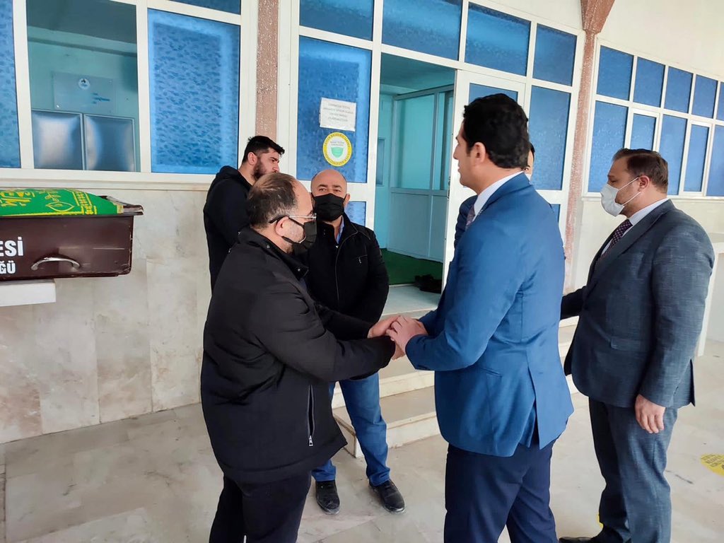 akpartidenizli's tweet photo. İl Başkanımız Sayın Yücel Güngör, Dadaşlar Derneği eski başkanı Lütfi Ağdaş’ın cenaze törenine katılarak son yolculuğuna uğurladı.

Ailesine ve sevenlerine başsağlığı diliyoruz. Makamı âlî olsun. https://t.co/CGnzrAp20j