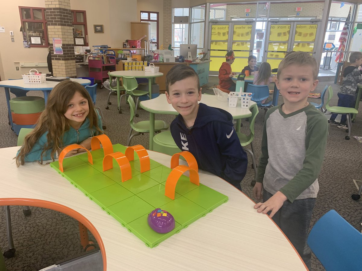BigTreeReads's tweet image. First Graders learned about robots and coding when using our @LearningHandsOn Code &amp;amp; Go Robot Mouse. One of our little learners was heard saying… THIS IS SO FUN!