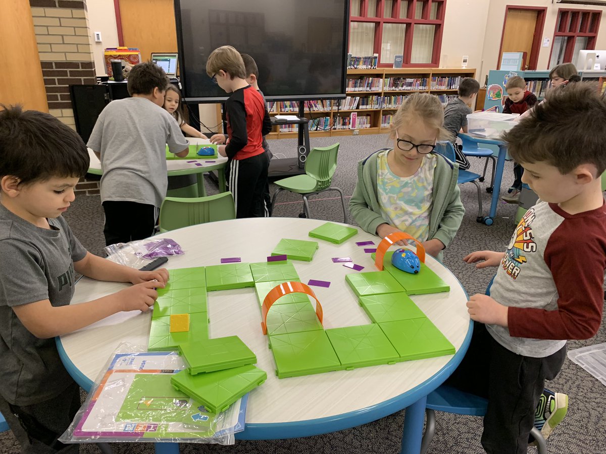 BigTreeReads's tweet image. First Graders learned about robots and coding when using our @LearningHandsOn Code &amp;amp; Go Robot Mouse. One of our little learners was heard saying… THIS IS SO FUN!