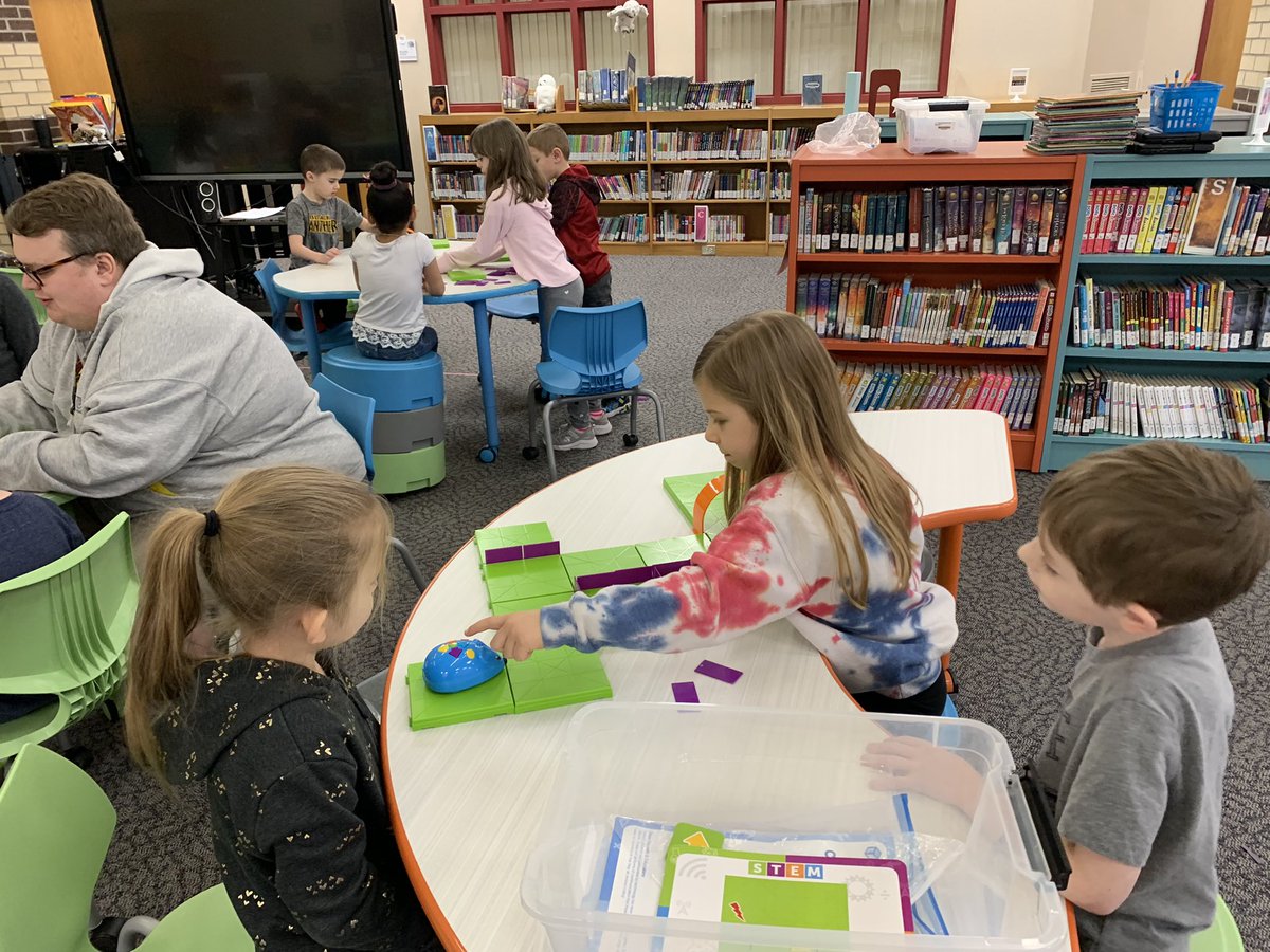 BigTreeReads's tweet image. First Graders learned about robots and coding when using our @LearningHandsOn Code &amp;amp; Go Robot Mouse. One of our little learners was heard saying… THIS IS SO FUN!