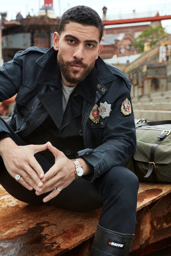Alb34991995's tweet photo. Parce qu'il n'y a pas que le roux dans la vie
( #RedisBeautiful ), je trouve #ZeekoZaki vraiment très craquant
Son 1m96 et son joli sourire y sont pour beaucoup
@zeekozaki https://t.co/HSr9Xe0bSo