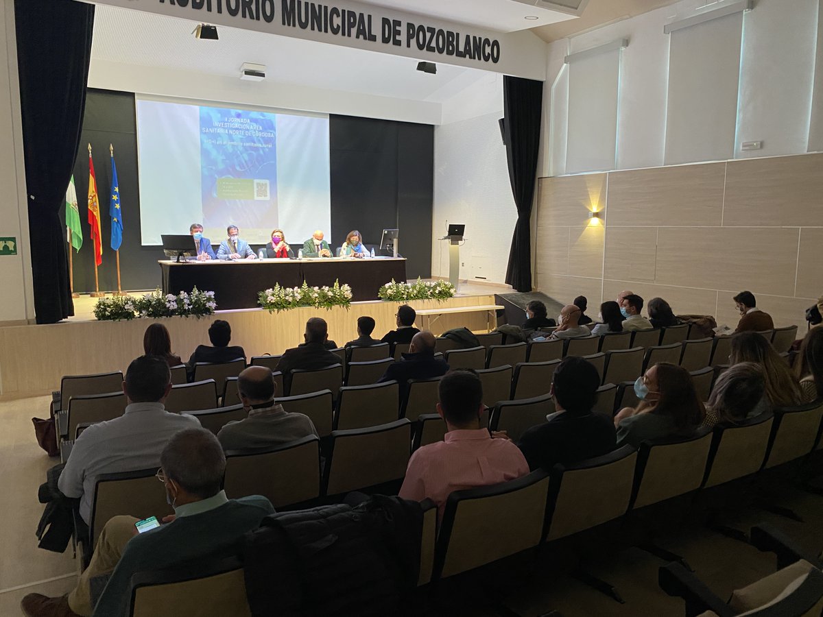 agsnortecordoba's tweet photo. 🔬 #JornadaInvestigaciónASNC 

@IsaacTunez: “Apostamos por la investigación en el mundo rural, apoyando que en cada sitio específico se debe desarrollar una investigación específica, lo que trae consigo una mayor innovación”.

#ASNC https://t.co/KDXLP2jQ4l