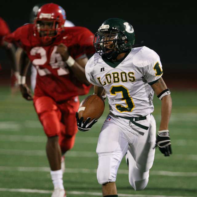 Lobo_Football's tweet photo. #CountdownToKickoff - 3 days until the Lobos travel to McKinney to take on the Boyd Broncos to open the 2022 season. #beatboyd #txhsfb https://t.co/P4rqG7ClNg