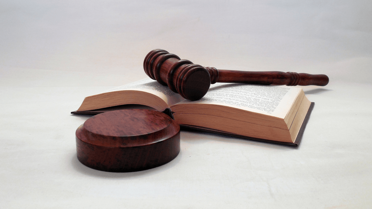 LTSCAdvising's tweet photo. Ever thought about becoming a lawyer? Come learn about how to start your journey from which classes to take to activities to join, and other steps to make you a successful law school applicant. #LTSCPrepared #TerrapinStrong

Join us on Zoom at 7pm tonight! https://t.co/VXfqctq08N https://t.co/n0lkMC4W8D