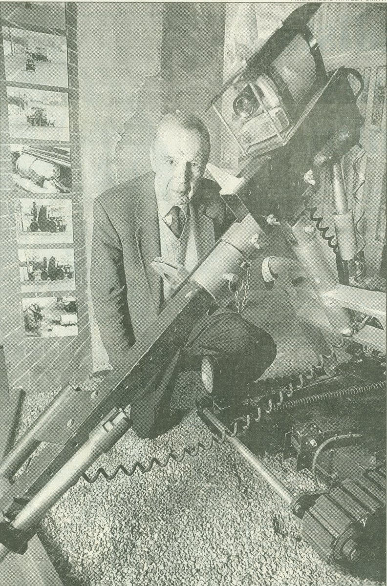 RLCMuseum's tweet image. On this day 30th March 1972: Wheelbarrows are deployed for the first time in Northern Ireland. 
It was developed by Lieutenant Colonel Peter Miller who built his prototype from an electric wheelbarrow 

facebook.com/RLCMuseum/post…

#RLCmuseum #WeAreTheRLC #WeSustain