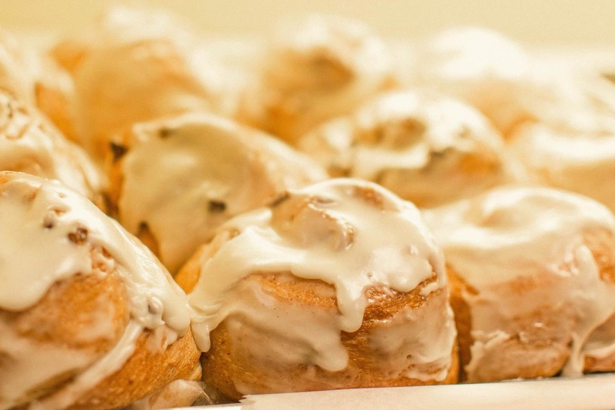 MorningKolaches's tweet photo. Don’t you just want to take a bite 🤤
•
PC: @kevindavidventura 
•
#seeyouinthemornings #morningskolaches #kolaches #kolacheshop #local #localbusiness #breakfast #mondaythroughsaturday #closedonsundays #houston #houstontexasfood #food #bestfood #bestfoodfeed #bestfoodhouston https://t.co/r92a6qnVPq