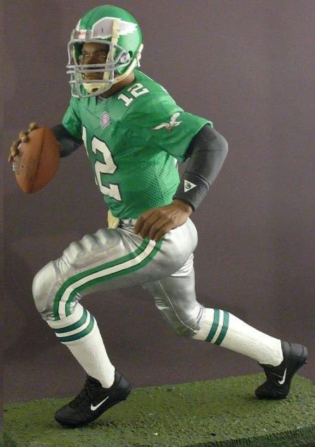 RVA_Bobbles's tweet photo. With the @Eagles announcing the return of the Kelly green unis here’s a look at a few customs I’ve done! @MichaelVick @unimockups @UniWatch @NFL_Journal @MikeQuickSix #theminsterofdefense #theultimateweapon #Eagles https://t.co/7kgSw7dwws