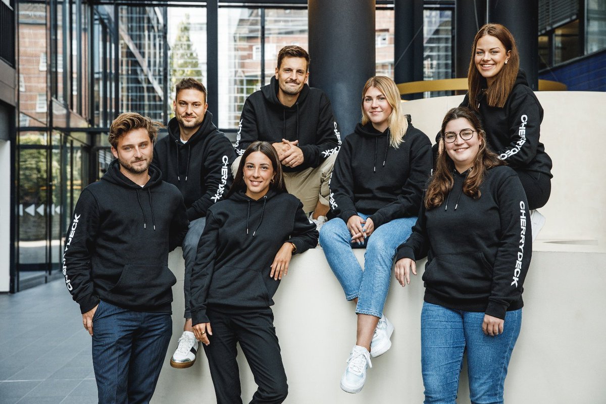 ESSENTIAL-RESEARCH tweet media