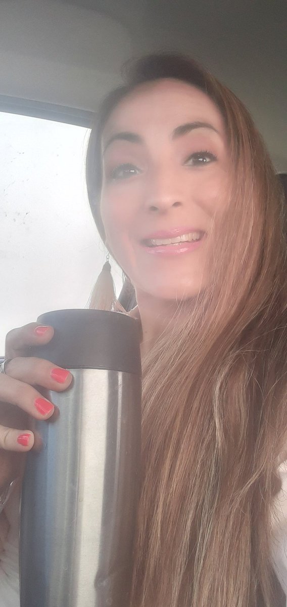 PauVan4's tweet photo. Excelente miércoles para todos!!!
A arrancar con todo💪🏻
Dios con nosotros! 😉🤗
#FelizMiercoles https://t.co/GMqgwoKctd