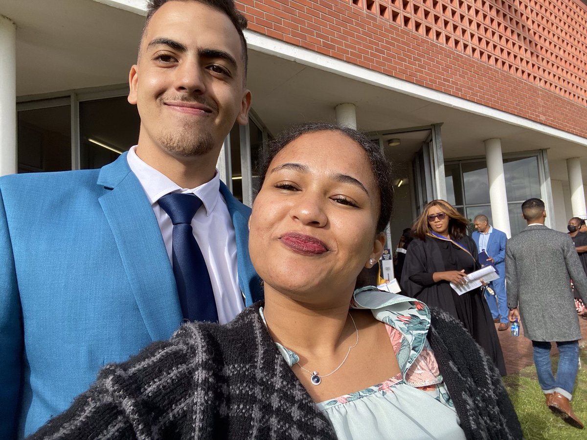 curtleysmith01_'s tweet photo. 👨🏽‍🎓 https://t.co/72b34lfupN