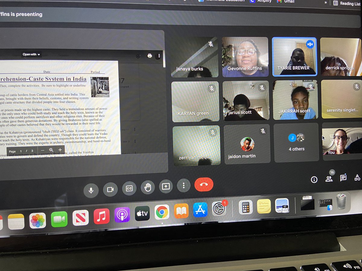 BMartinez_DES's tweet photo. When you are virtual and still get to support and see great instruction, it’s a great day! When the chat blows up with answers because students are so engaged!! Way to go Ms. Ruffins!!@DES_ISTHEBEST https://t.co/1AvAP8KgfG