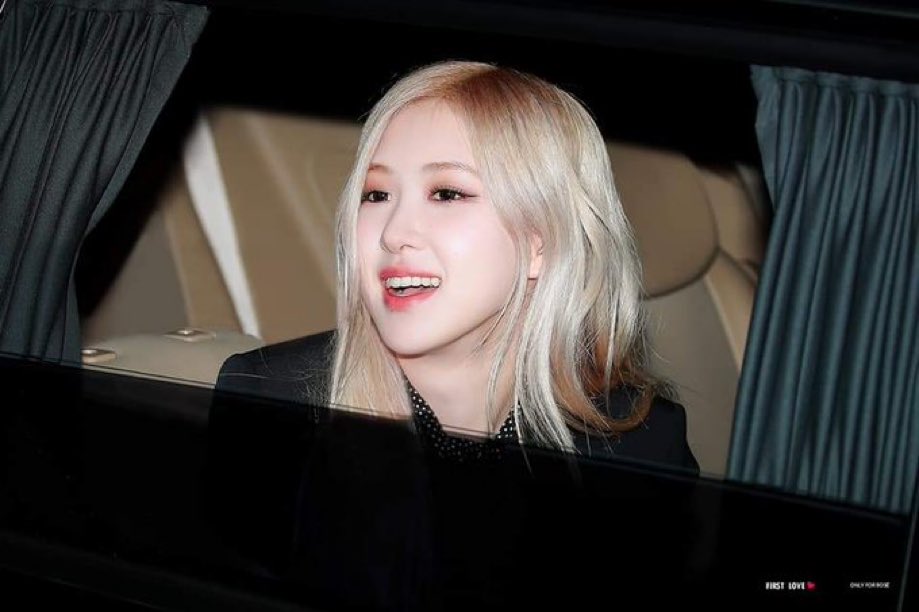 Linkie15723918's tweet photo. FANSÉ LOVE YOU ROSÉ
WE LOVE YOU ROSÉ
블랙핑크 로제 #ROSÉ #로제 https://t.co/VT5LABxBw5