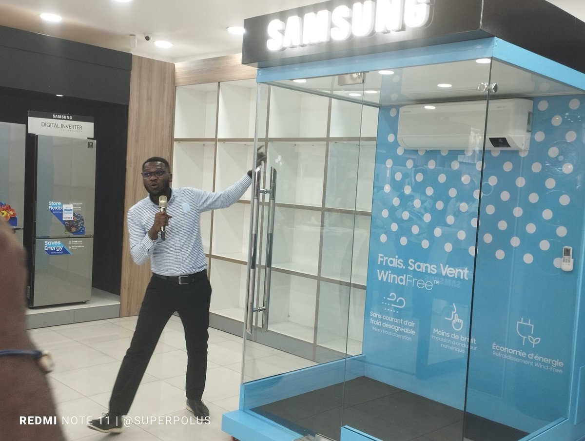 SuperPolus's tweet photo. Le climatiseur #WindFree de #Samsung est doté du compresseur « Digital Inverter Boost », qui permet de maintenir la température souhaitée tout en réduisant la consommation d’énergie.

Plus d'infos 👉 https://t.co/5mGkppbP7g https://t.co/iWbbjCMX9U