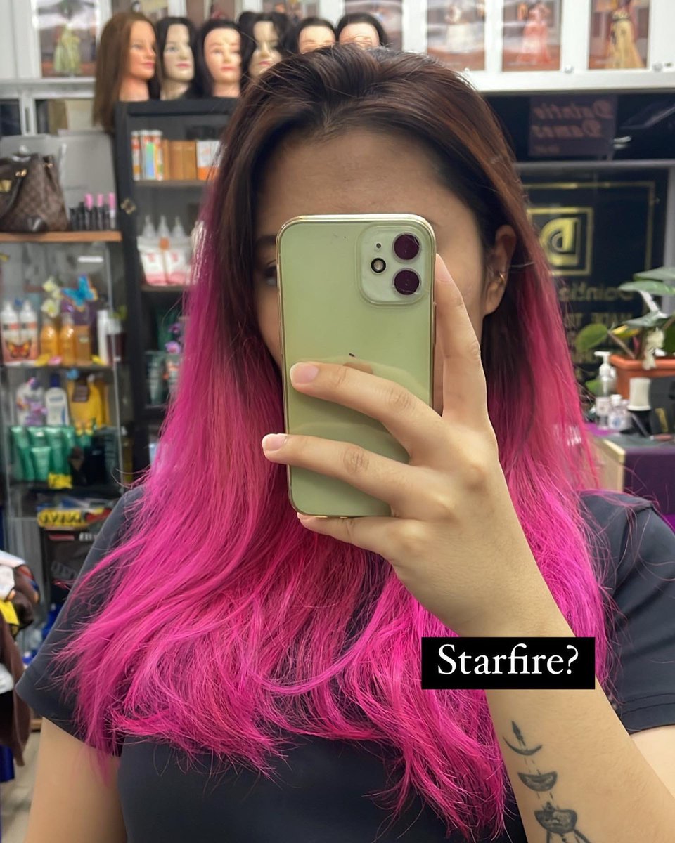 clumsyPINK's tweet photo. Starfire or scarlet witch? 😹 https://t.co/VCZaFVZFHA