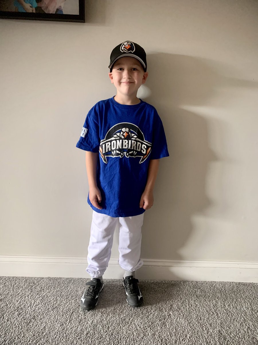 ChrisDeshiro's tweet photo. @RedSox @newbalance @NB_Baseball Would love a Sox hat or jersey for this guy, who can’t wait for this baseball season to start already!

#GiftOfSox https://t.co/vPBycZboAh
