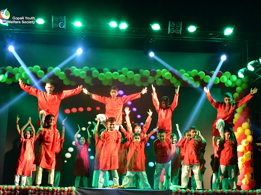 gopali_youth's tweet photo. Aashayein - Annual Day of Jagriti Vidya Mandir was conducted on 27 March, 2022 with the theme, 5 elements of nature .
The students, teachers and all of us will cherish the moments forever.
Presenting a glimpse of the event through these perfect captures!
#ngo #gyws #iitkgp #jvm https://t.co/J2gHKYiMWg