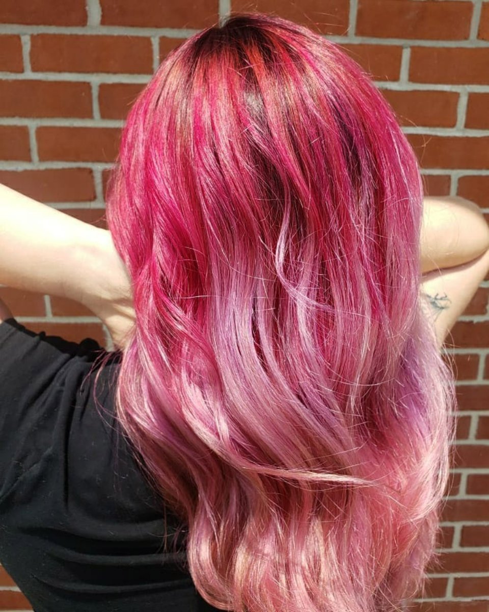 Hairmetric's tweet photo. The seasons have changed, and so can your hairdo! Schedule an appointment today for a fresh cut or a vibrant new color. https://t.co/XSclc9GEcb