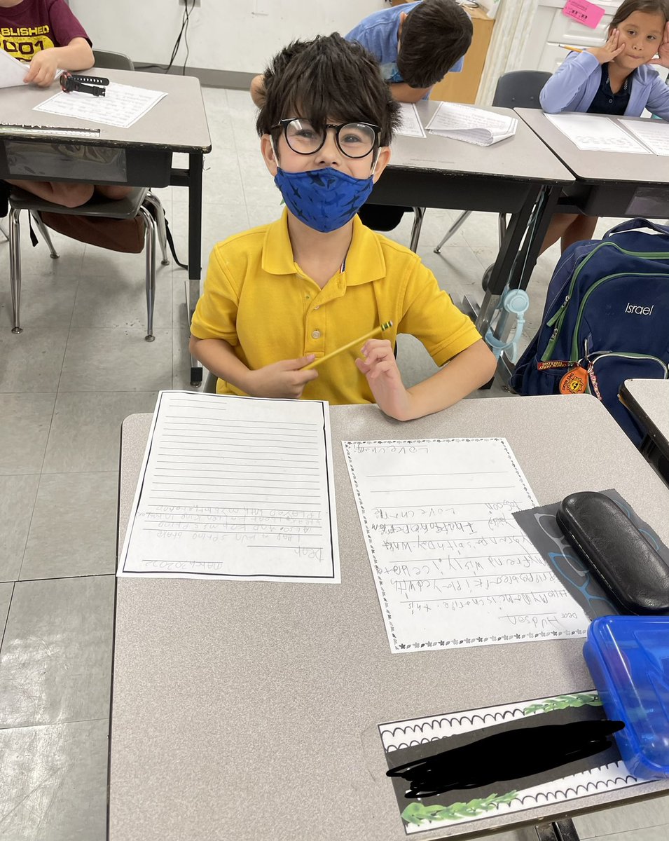 kinderwithkelly's tweet photo. My students are so excited to have their new pen pals in Ms. Barker’s class for our narrative nonfiction letters unit in writing!! Today they received their first letters from their pen pals and wrote back to their new friends. 🥳✍🏼📝 Ready to “mail” these out!💌📫 https://t.co/i1RkLajSie