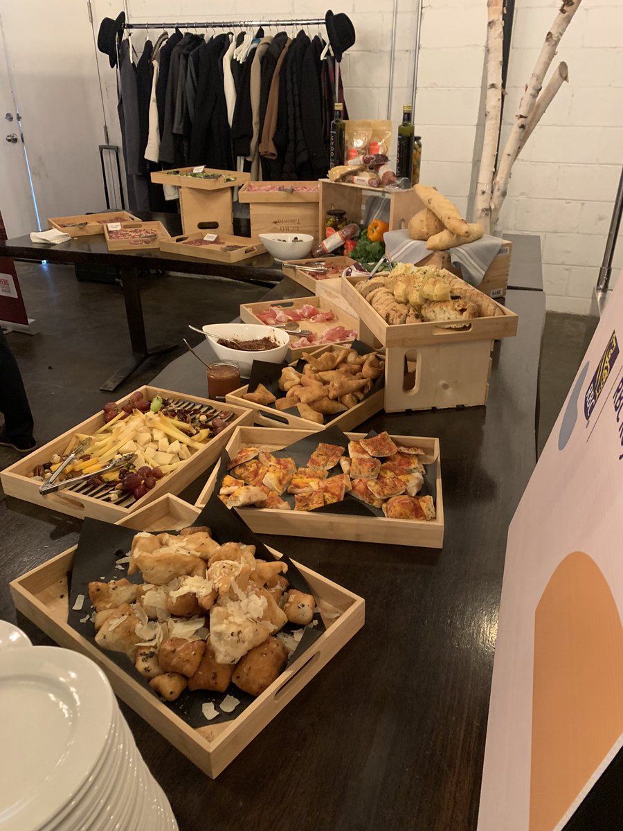 VitoMarchese's tweet photo. Back at it #networking with @CIBPAtoronto https://t.co/7PUYqAmqql