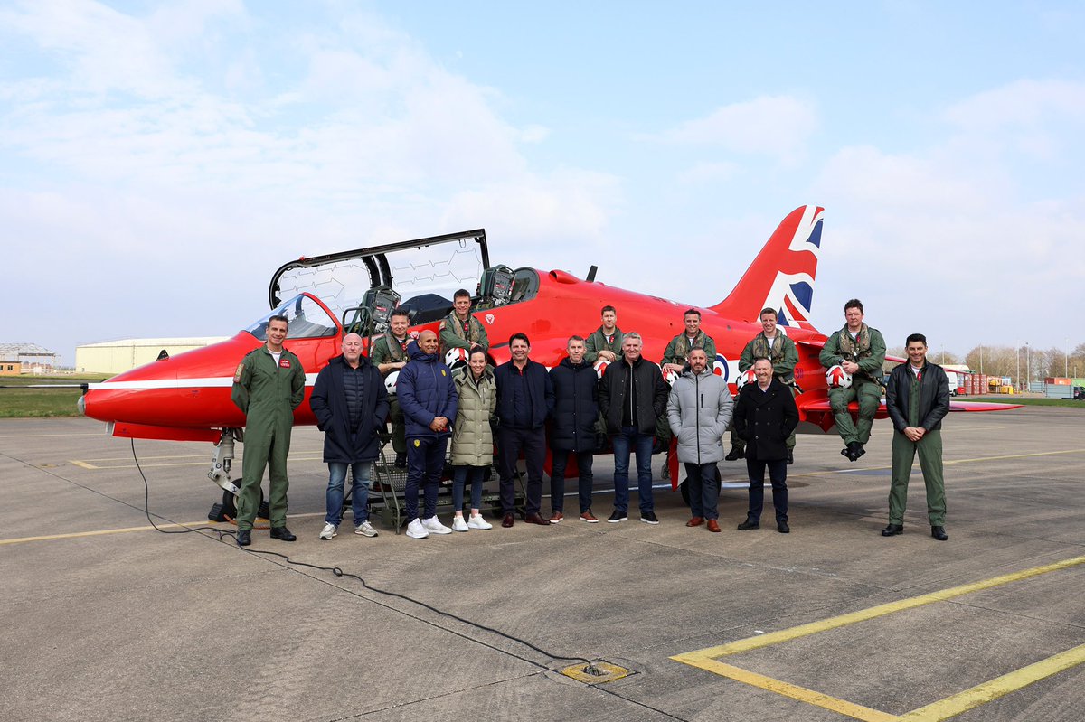 Whiteley_04's tweet photo. Thanks to the @LMA_Managers and Red Arrows for a brilliant day! Super inspiring and lots to take away. Good company too 🙂 https://t.co/8aFrZ8JrCo