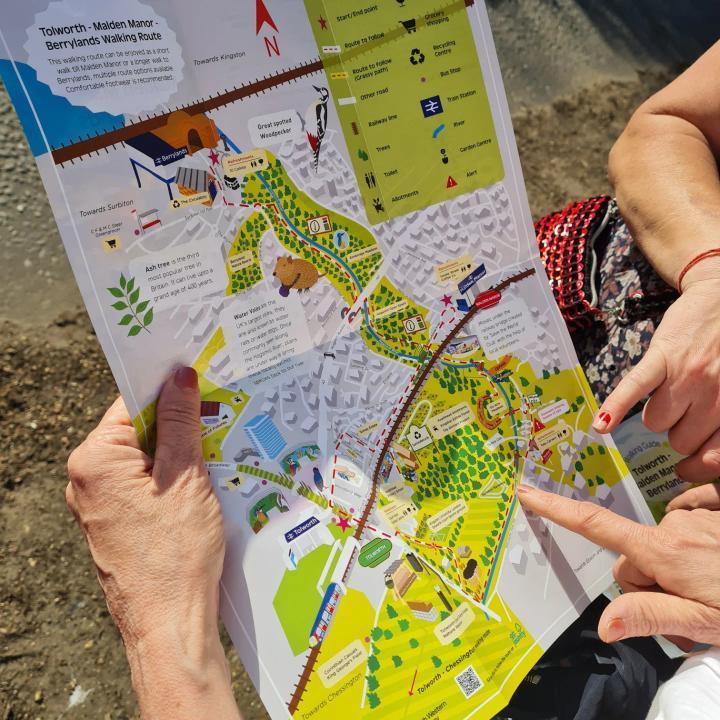 STWCcharity's tweet image. Do you like #nature walks? If so, @communitybrain&apos;s Illustrated #Tolworth - #MaldenMannor - #Berrylands walking guide might be just the thing for you! 

Thanks to Karen @Salmonmagazine Janine of @sunrayrecycle and Michelle of @paragongreenc for the images. (1/2)