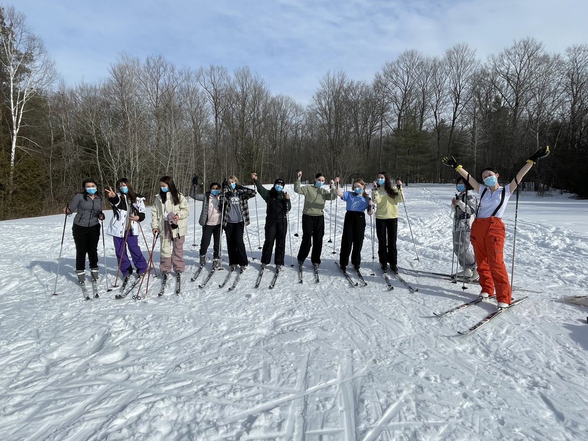 trafalgarcastle's tweet photo. For Beyond the Castle earlier this year, students enjoyed experiential education at ALIVE Outdoors. Students worked on their personal development by engaging meaningfully outdoors. Thank you @ALIVEOutdoors for these wonderful pictures! #BeyondtheCastle #ItsAGirlsWorld #Community https://t.co/e1b3K44c92