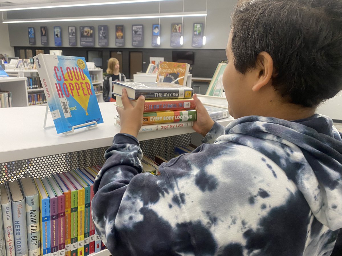 msmooreGT's tweet photo. Book spine poetry happening in the library today! Thank you @CTMSWordNerd for letting us use your space to bring to life everything we have been learning ❤️ https://t.co/2QRgXrcim0