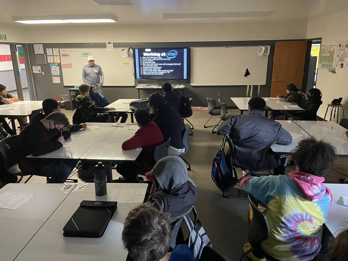 Joining in on <a href="/DMMShornets/">Dexter McCarty MS</a> Career Day! Kyle (my partner) got out of his comfort zone to share info about working at Intel to 2 awesome groups of kids! So well organized by <a href="/thewrightside9/">Kayleigh Wright | M. Ed.</a> ! Kids deserve opportunities to learn and explore career pathways!