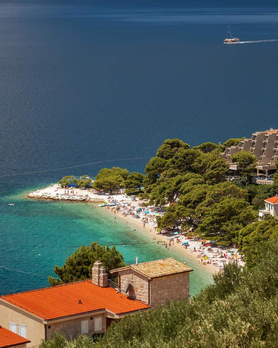 Brela_Croatia's tweet photo. Toward #Soline #beach β΅οΈ #Brela πβοΈπ
#brelative #Croatia #Kroatien #BrelaCroatia #VisitBrela
πΈ Vice Rudan https://t.co/DfKzM6tXrT