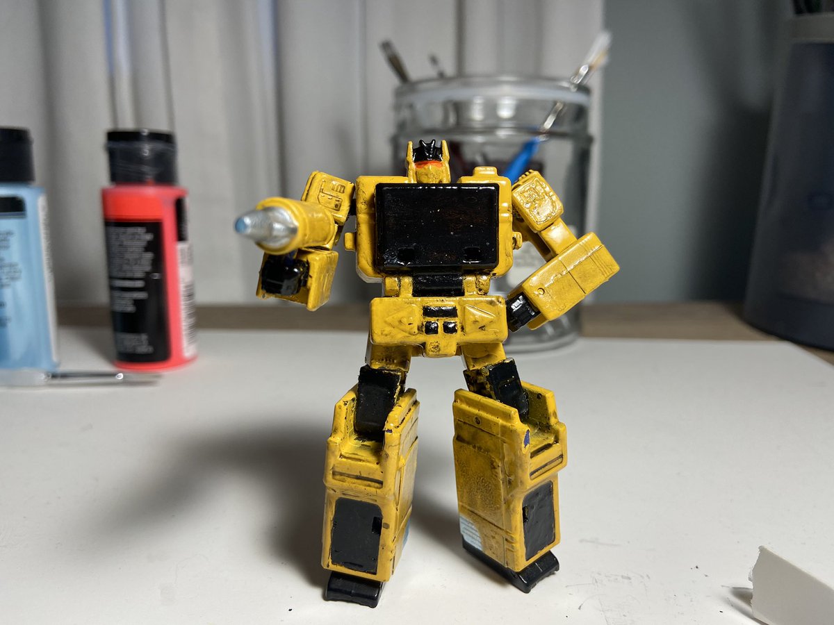 SplendidEhhg's tweet image. I finished my weirdest obscurely custom yet!!!! The Lever transformers from FOC!!! #Transformers #Macadams #TransformersFOC #Cybertron