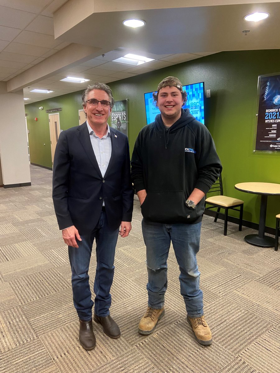 GovDougBurgum's tweet photo. Inspiring to see how innovation at @CA_EmpowerEd is shaping education and helping students on a personal level during the K-12 Coordination Council panel today @Bismarck_State. Grateful to students, like Jesse Kraft, for taking advantage of the flexibility to become choice-ready. https://t.co/XgKPlLSJof