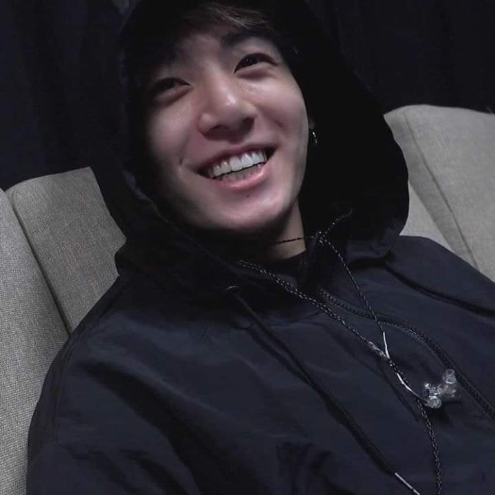 NyungiM's tweet photo. Em bé cười xinh xỉu.
JUNGKOOK WE LOVE YOU 
#jungkook https://t.co/b7gAN8fqtk
