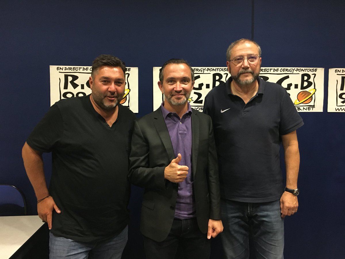 #RIP 

Sincères condoléances à la famille de José #Bandeira et au club de ⁦⁦<a href="/StBriceFc/">Saint-Brice F.C</a>⁩ 🙏

Un Grand homme au Grand cœur que j’avais eu grand plaisir de recevoir en plateau 😞

⁦⁦@RGB_992⁩