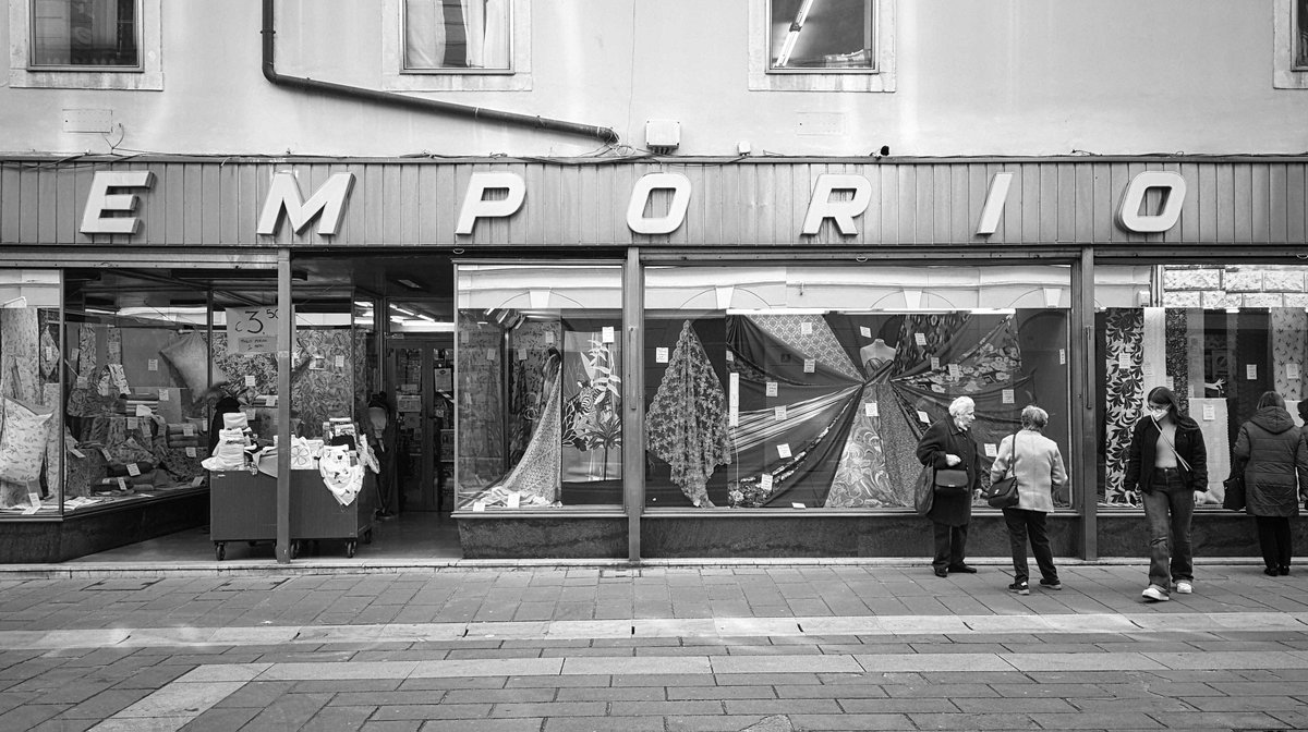 marcosecchi's tweet photo. Emporio is a very special place to visit in Trieste.
.
#igersfvg #trieste #fvg #italia #blackandwhite #photography #streetphoto #friuliveneziagiulia #shopping #turismofvg #italy #emporio #fvgphoto #enjoy https://t.co/zTSZ0391ZG