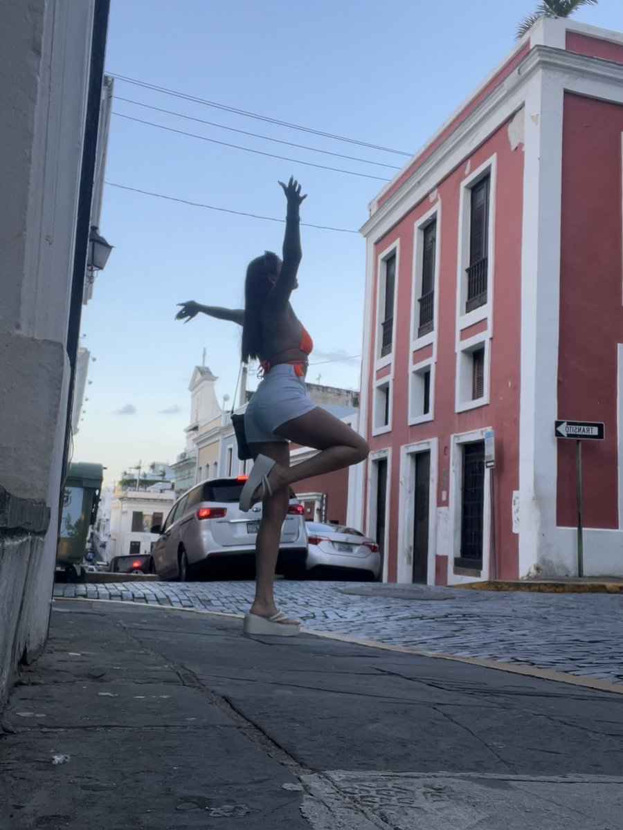 lalybad's tweet photo. Puerto Rico <3 https://t.co/caWsw3S9oE