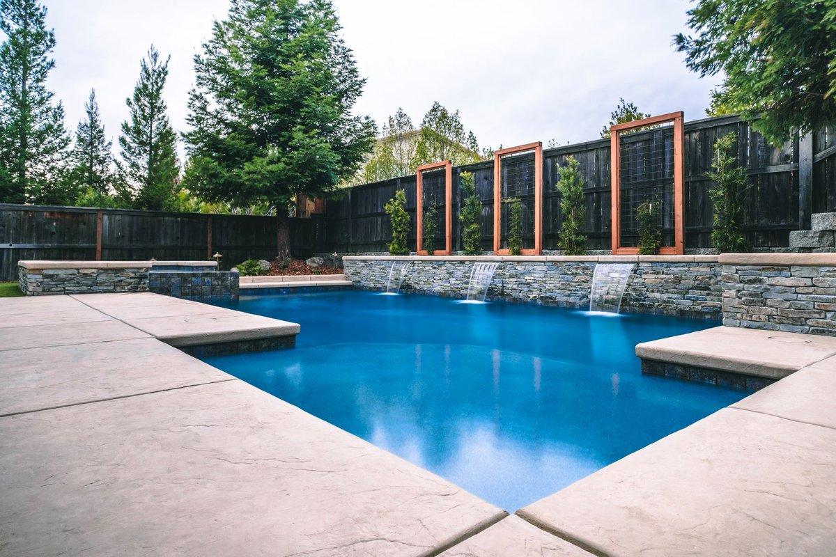 pools_pinnacle's tweet photo. Swim in serenity this summer 💠
.
.
. 
#pinnaclepoolsandspas #pinnaclepoolservice #readysetswim #home #poolbuilder #pool #swimmingpool #weekends #poolsofinstagram #poollife https://t.co/m5rJBJNtrs