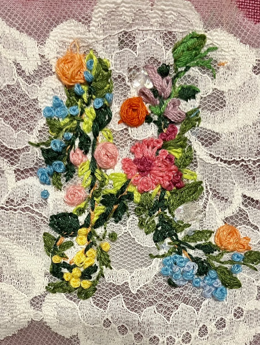 AngelaMowery4's tweet photo. Thesis show partner is getting married. Her initial inside her dress. #bride #weddingdress #weddingideas #weddinginspiration #embroidery #handmade #hoursofwork #Marriage #art #artist #friends https://t.co/RXZNxk8By3