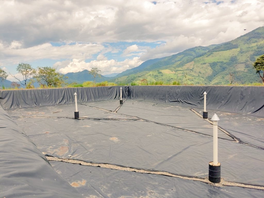 GadPalanda's tweet photo. #Inauguración | 🇪🇨👏
El GAD Palanda y la @AmazoniaEc  inauguran este jueves 31 de marzo de 2022 el nuevo "Centro Integral de Residuos Sólidos", obra que obedece a la necesidad social y ambiental del cantón Palanda https://t.co/Arzpi4Ttzd