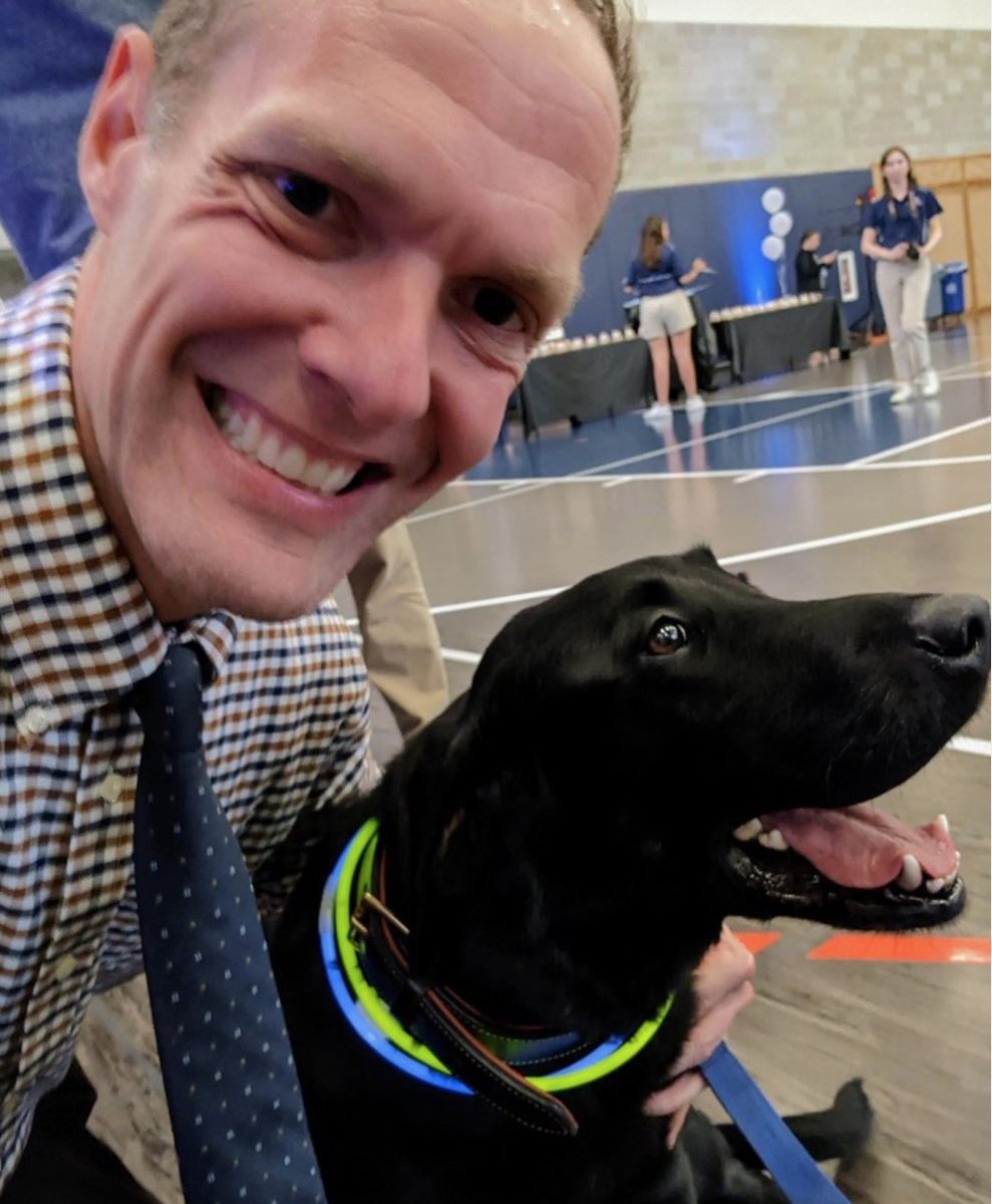 Join us on the Haley Center concourse today from 10-2 &amp; celebrate AUs Active Minds Healthy Campus Award—Rooster (SCPS new therapy dog) is available for pets—Dr. Johnson is not—Simple congratulations are enough. #auburnstudents #therapydogs #activeminds #collegestudentmentalhealth