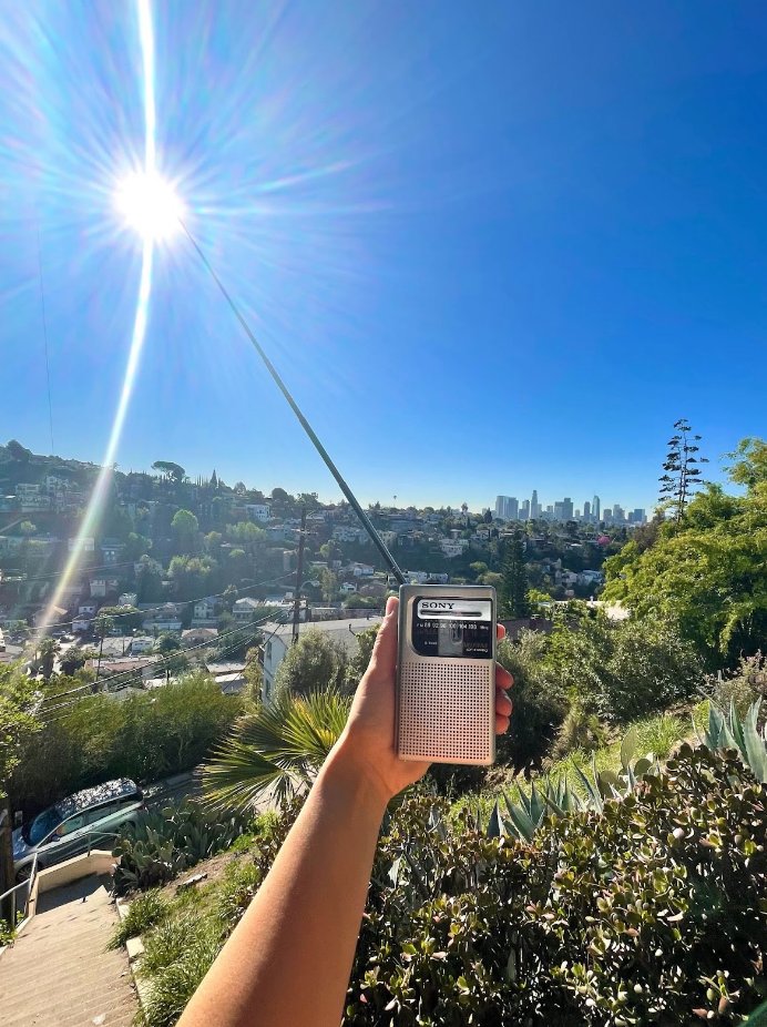 The #KBLT tag is a ton of lunch pix and not enough legendary Silver Lake pirate radio station content. A great sandwich is delicious, but so is being the first station to broadcast Odelay! #pirateradio #40WattsFromNowhere #WoWFestSD @jeffcrocker photo: the awesome Ellie Kuhlke