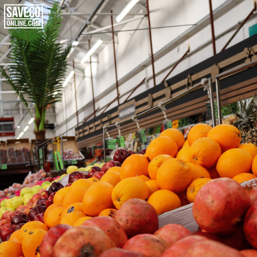 SaveCoBradford's tweet photo. 🍊 Fresh fruit and veg delivered to your door and in store, all prepared with love.✨
#supermarket #groceryshopping #halalmeat #savecoonline #westyorkshire #bradford #festiveseason #leeds #switch2saveco #savecobradford #fruit #veg https://t.co/UBLSbcIoir