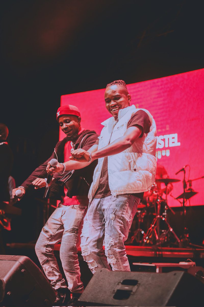 Dj_Philbyte's tweet photo. The vibe Machine himself,Mr.KIZIGENZA😎Thank you friends of @amstelburundi
#runtowndjs #kizigenza #partymasters #vibes #mood #enjoy #Amstelveen https://t.co/Y2K19E7ke5