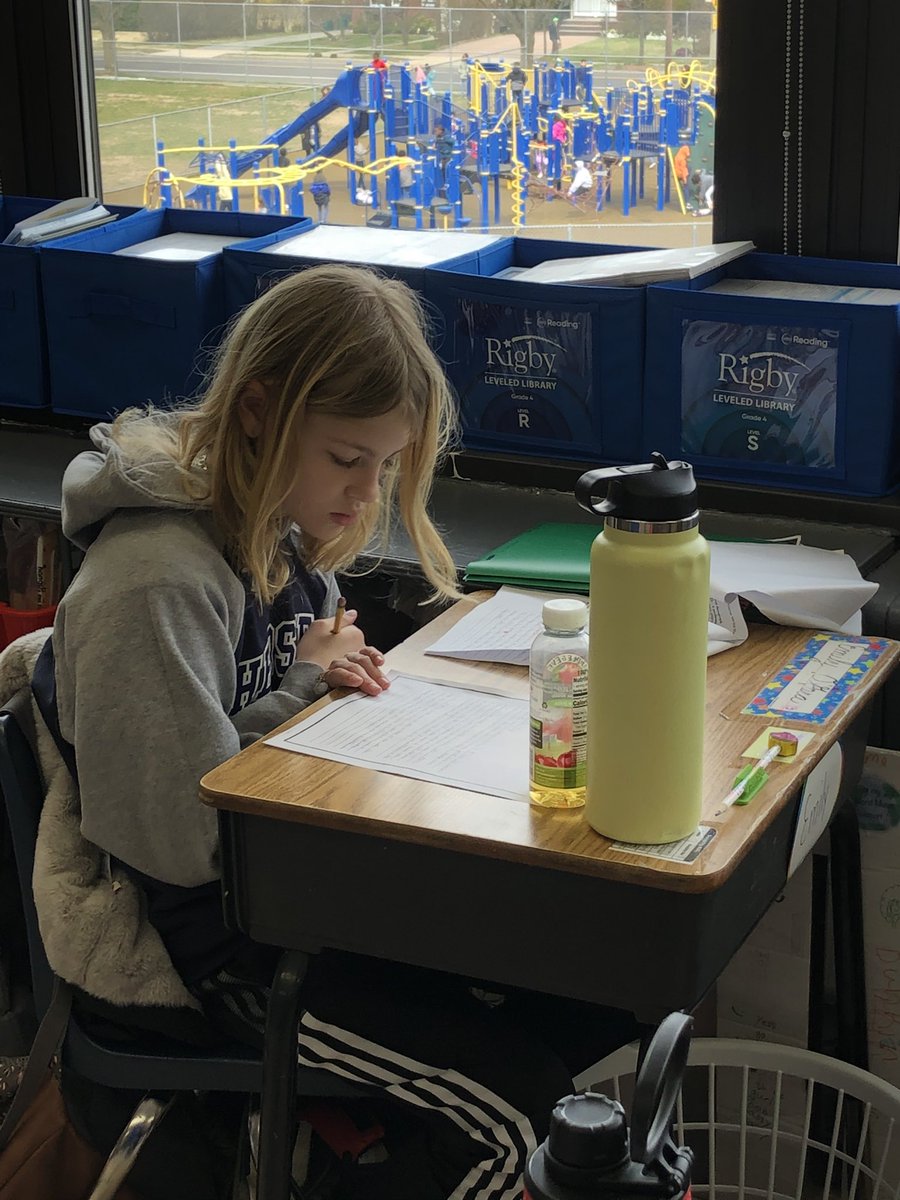 Mrs. Riveiro tweet media