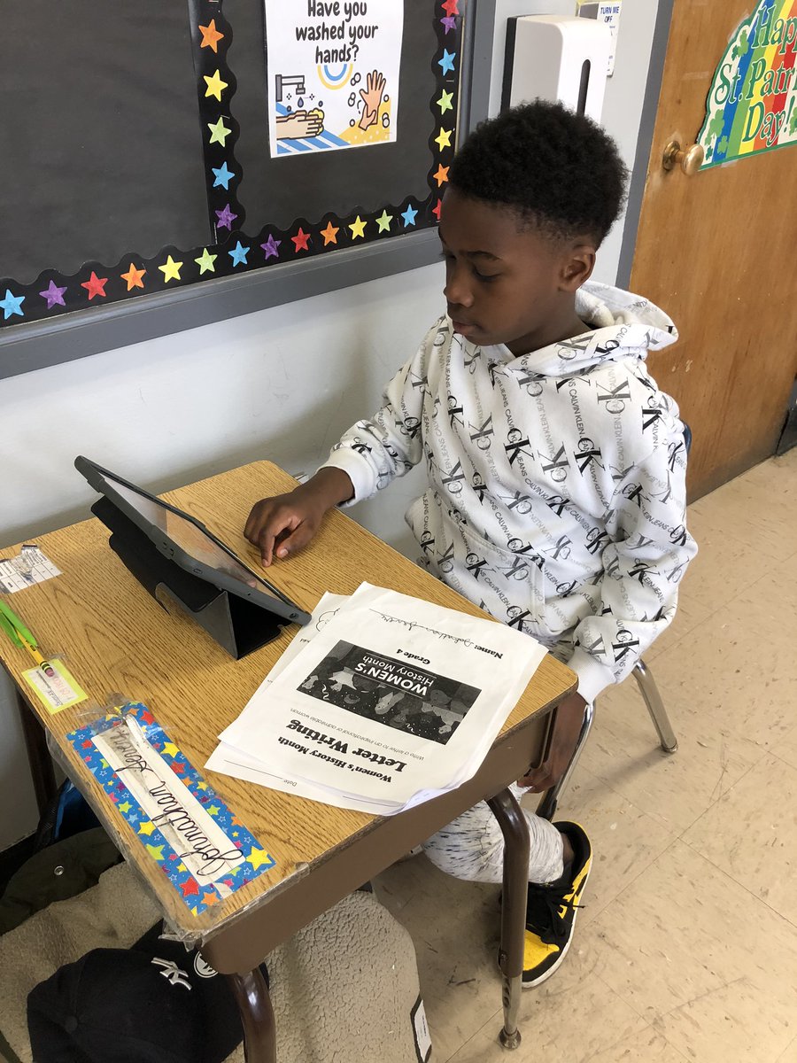 Mrs. Riveiro tweet media