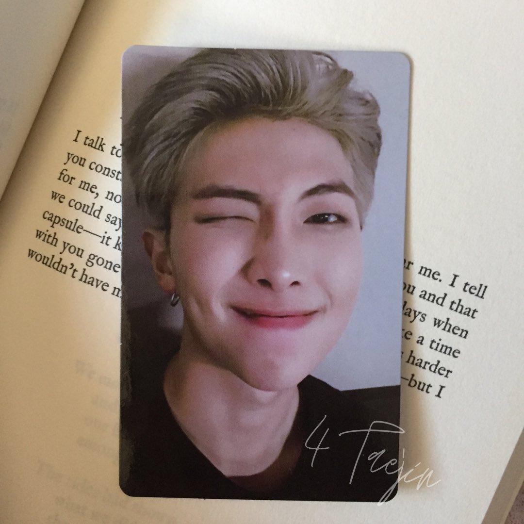 4TAEJlN's tweet image. #4TAEJlNsells ☻ wts lfb ph bts 

🩰 onhand ly eu namjoon dvd pc 
— PHP4,000 (10% dp) 60 days rembal + lsf

mint, can send vids thru drive
• gcash/bdo
• sdd/ggx/j&amp;amp;t (all declared amount)

🌷 mails4u.carrd.co 🌷

t. rm europe rpc photocard