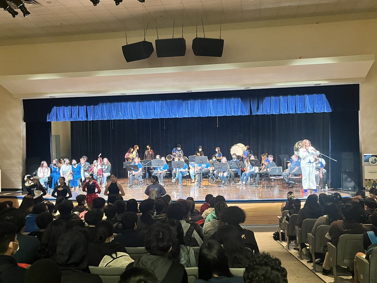 HISD_OrtizMS's tweet photo. Thank you @ChavezHS_HISD for coming out and speaking ๐ฃ to our ๐ฆ
โs! #CourseSelections #FutureLobos @HISDMiddleSchls https://t.co/AKJcF8l463