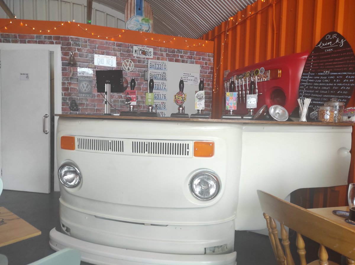 Kilmoda's tweet photo. When Your in a Bar designed around VW type 2 vans in it's Brilliant @MicrobusG #Hubnut https://t.co/CoLqGDl98e